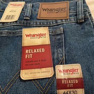Wrangler Denim Jeans. Men’s 44 x 30. Relaxed fit. NEW! Tags still on!